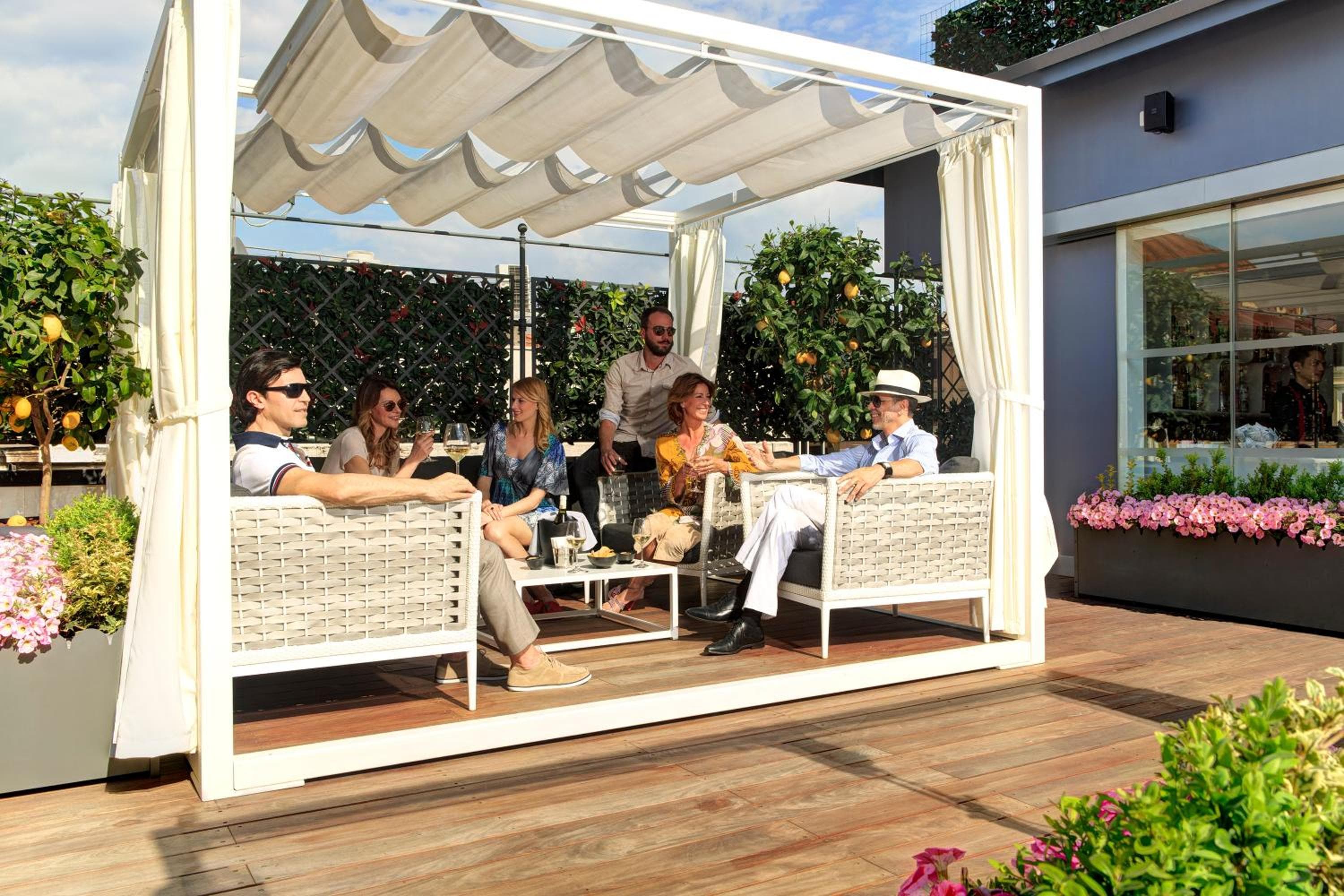 iQ Hotel Roma