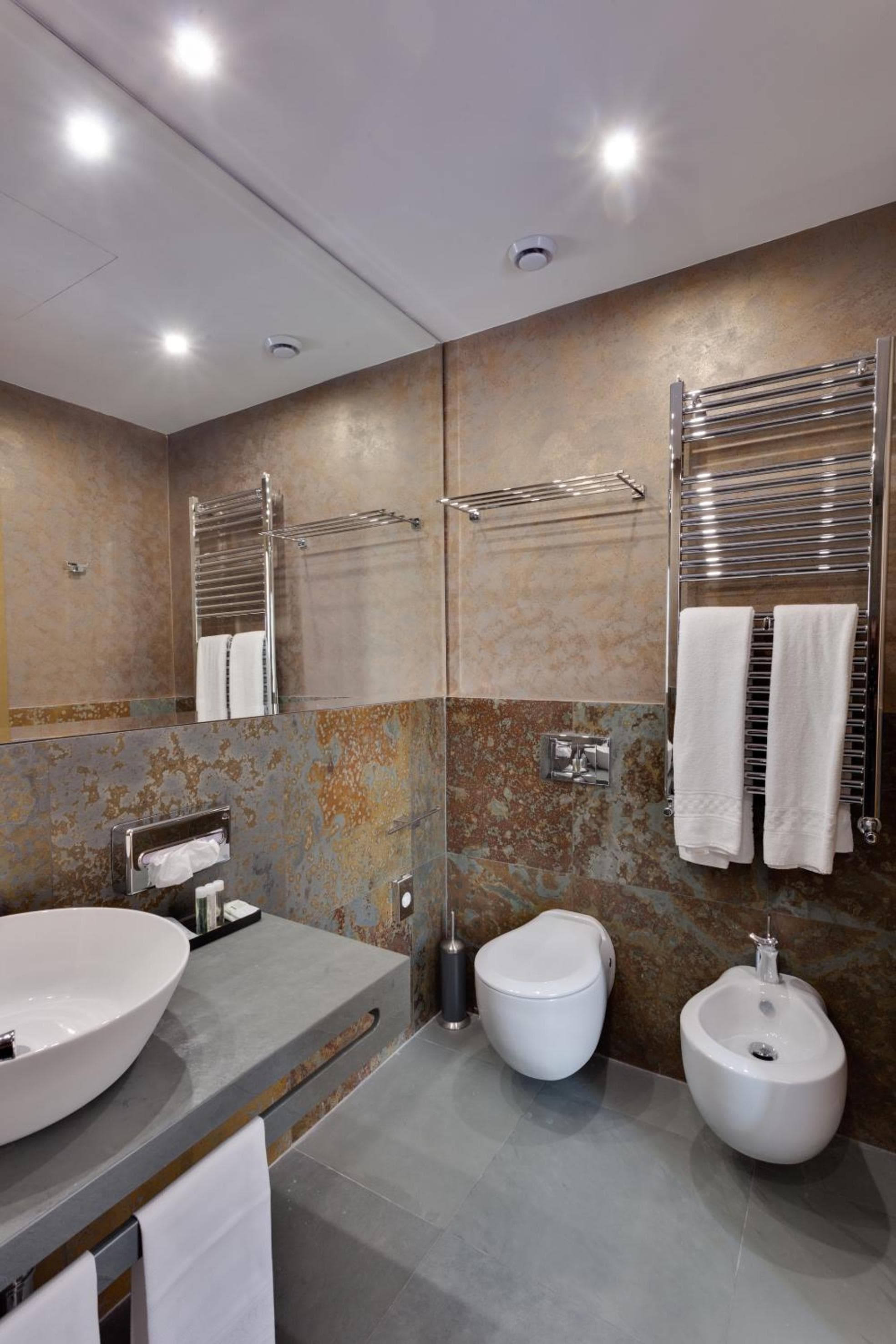 Solo Experience Hotel
