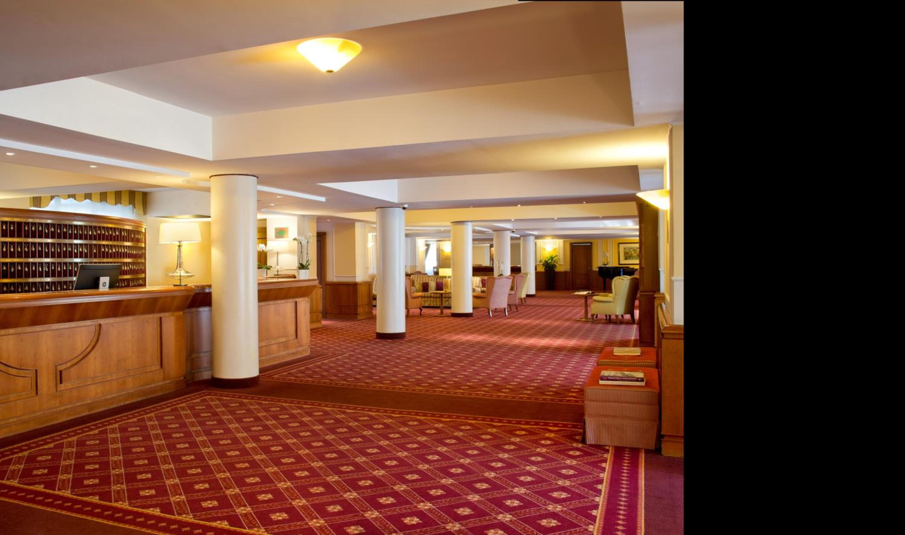 Starhotels Business Palace