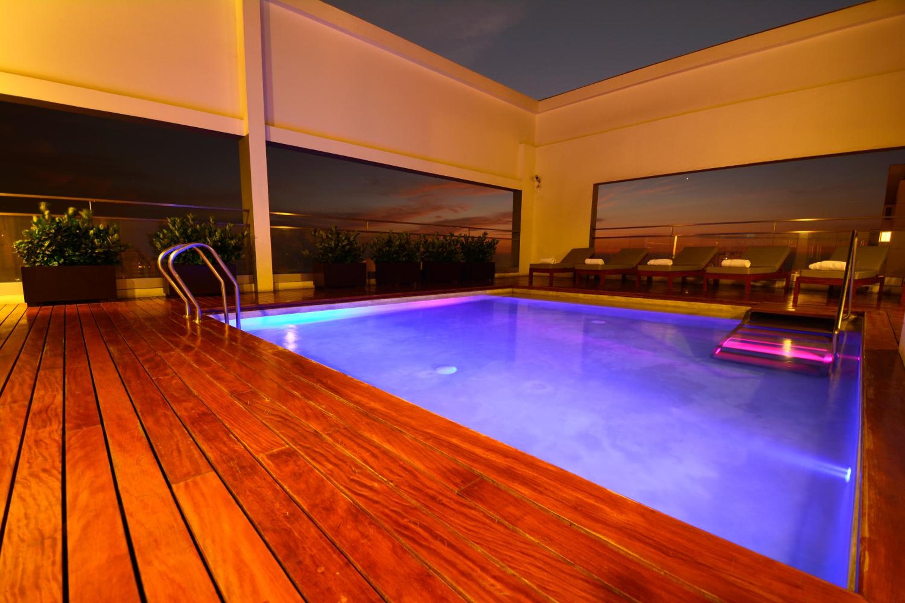 Dazzler by Wyndham Lima Miraflores