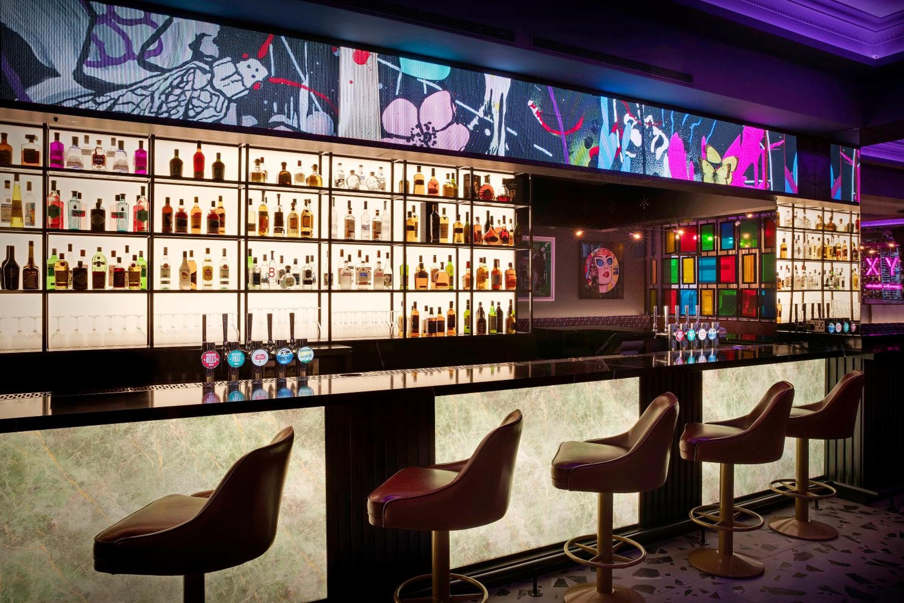 bar