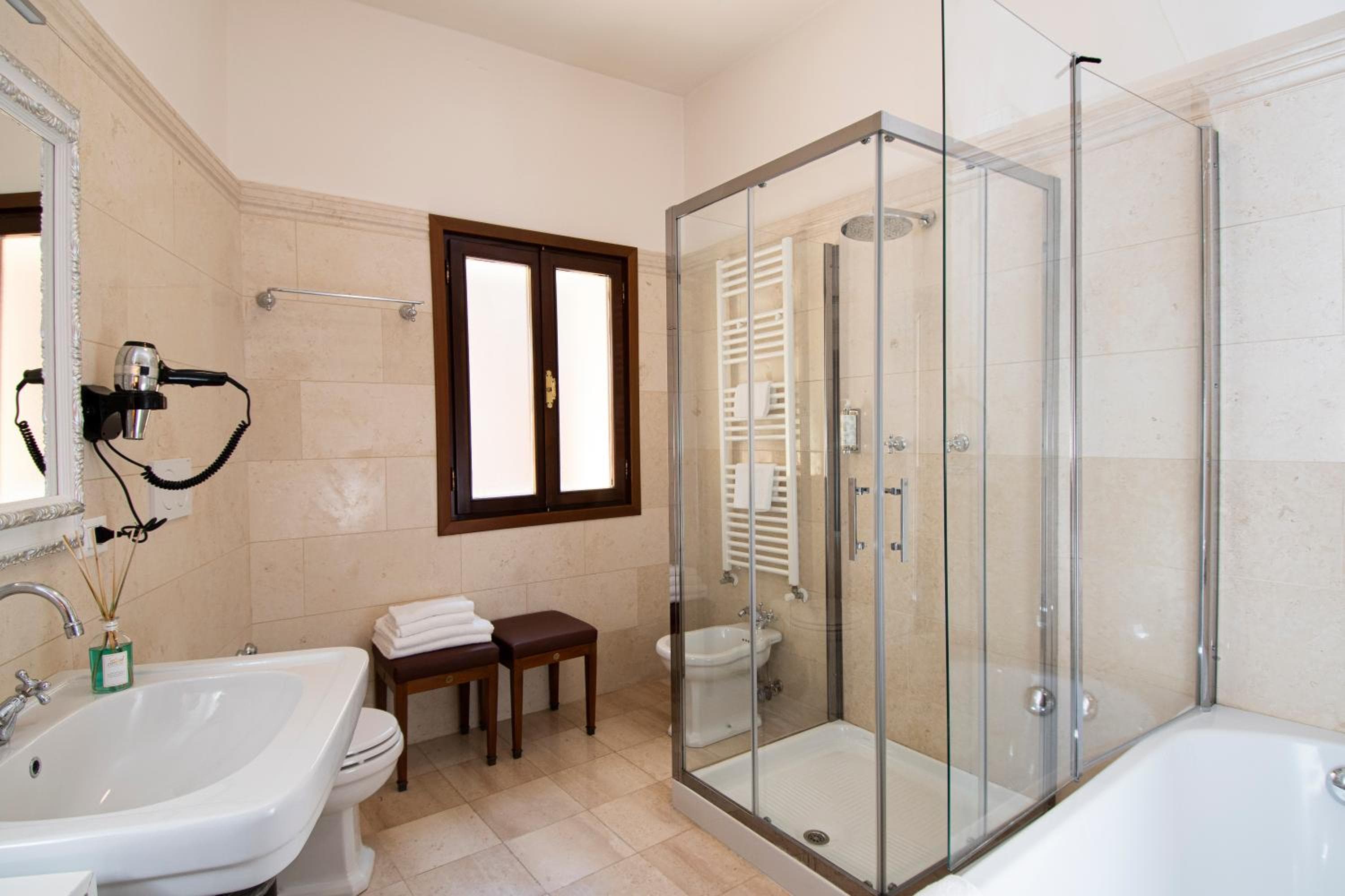 All’Angelo Art Hotel