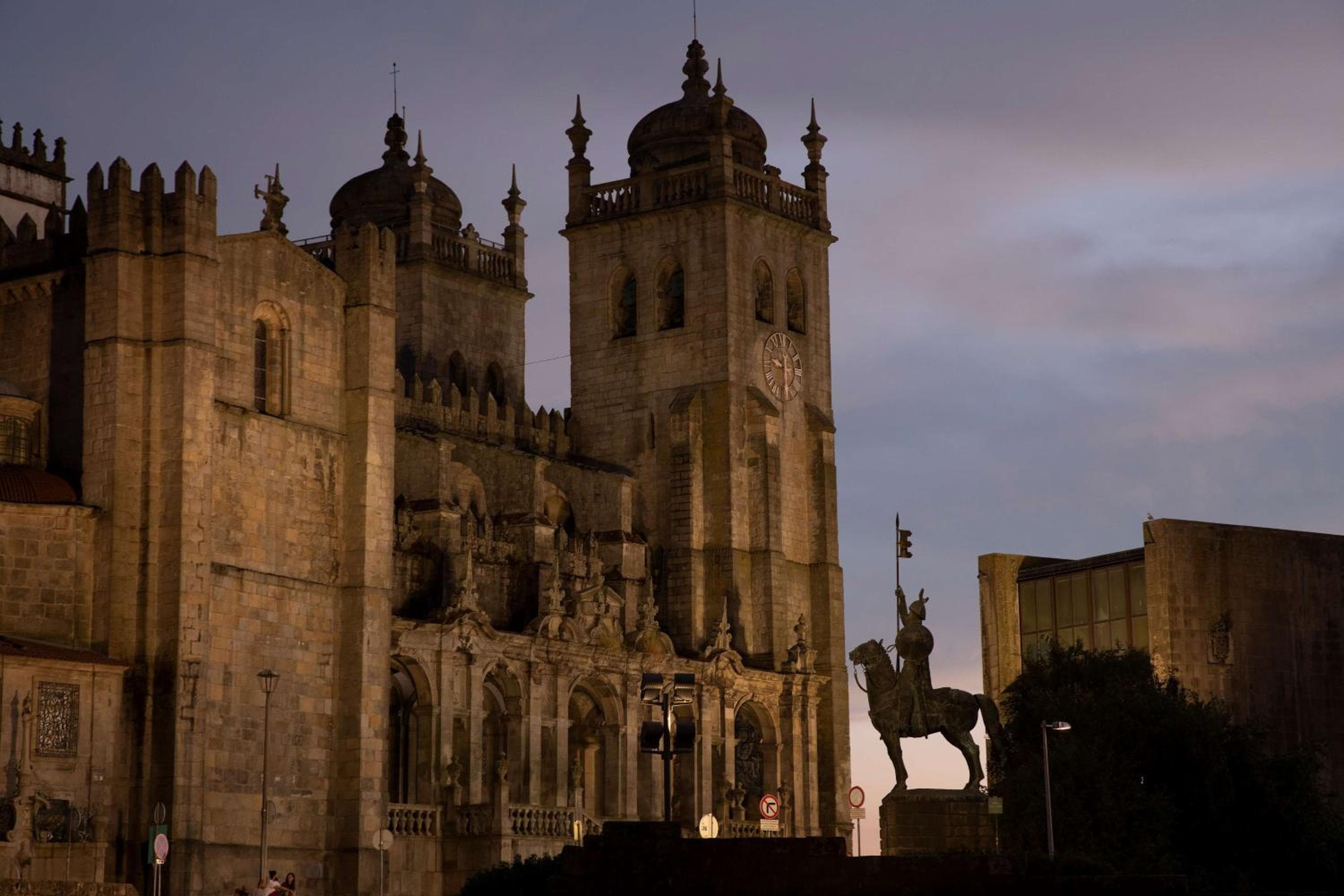 Se Catedral Hotel Porto, Tapestry Collection By Hilton