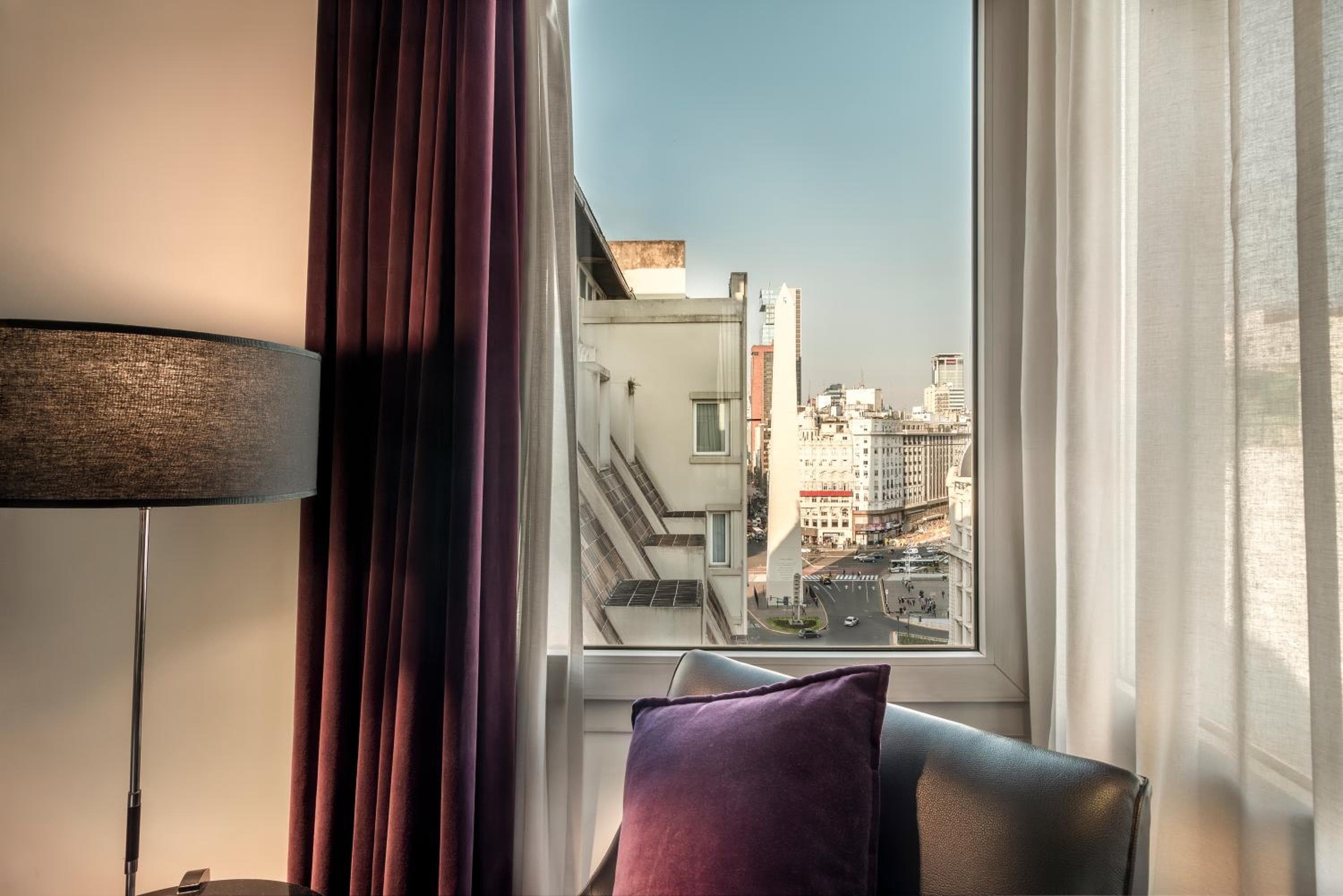 Broadway Hotel & Suites