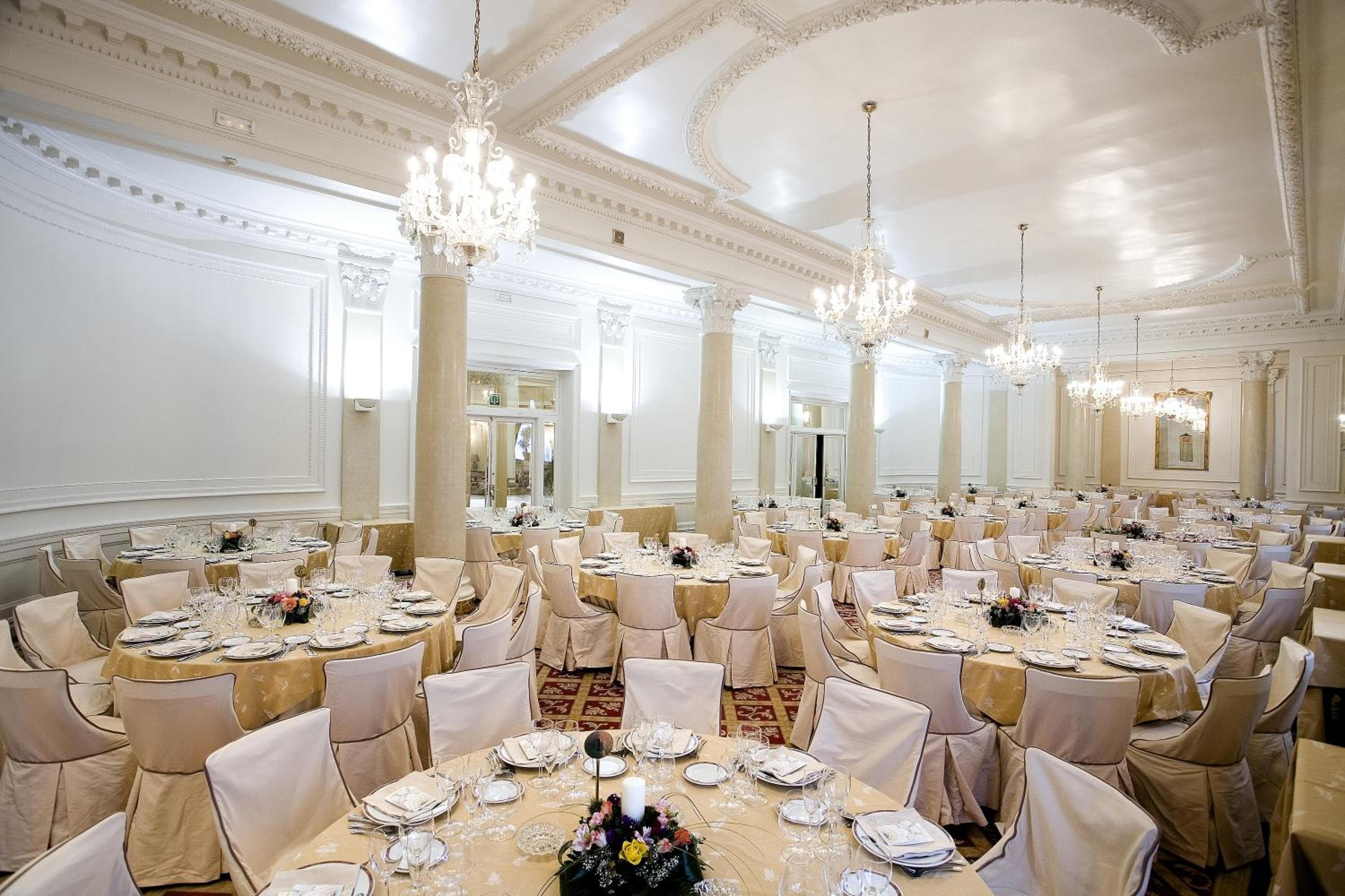 Hotel Carlton
