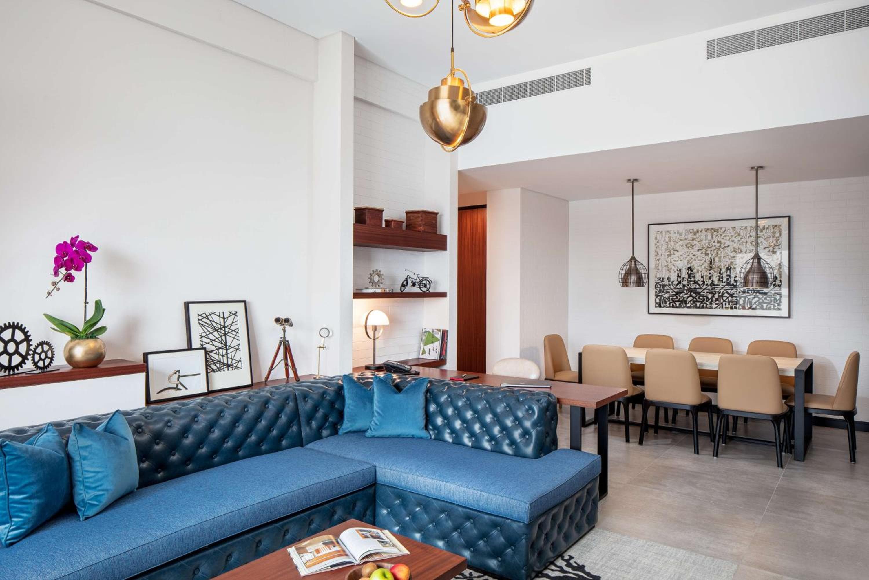 Woodstock Corner - Newly renovated slick and modern loft apartments