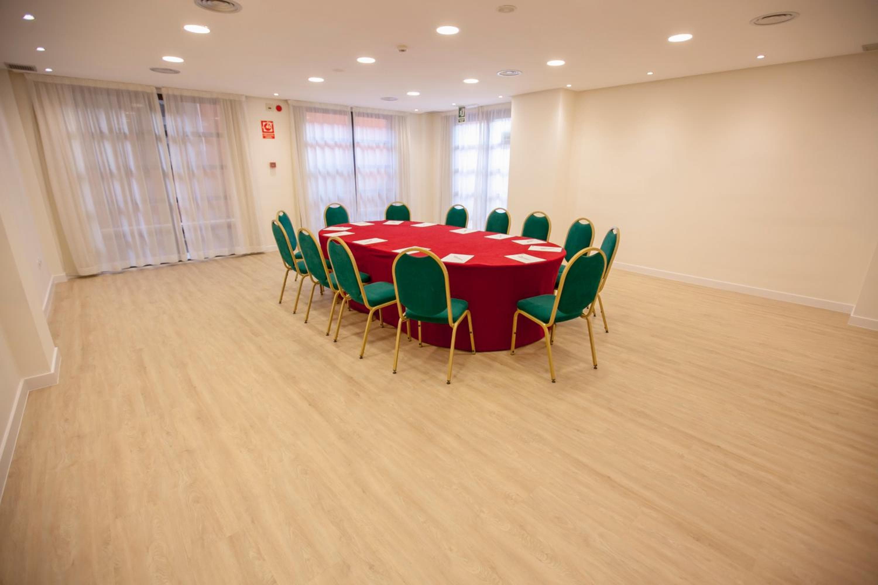 Holiday Inn Express Ciudad de las Ciencias by IHG