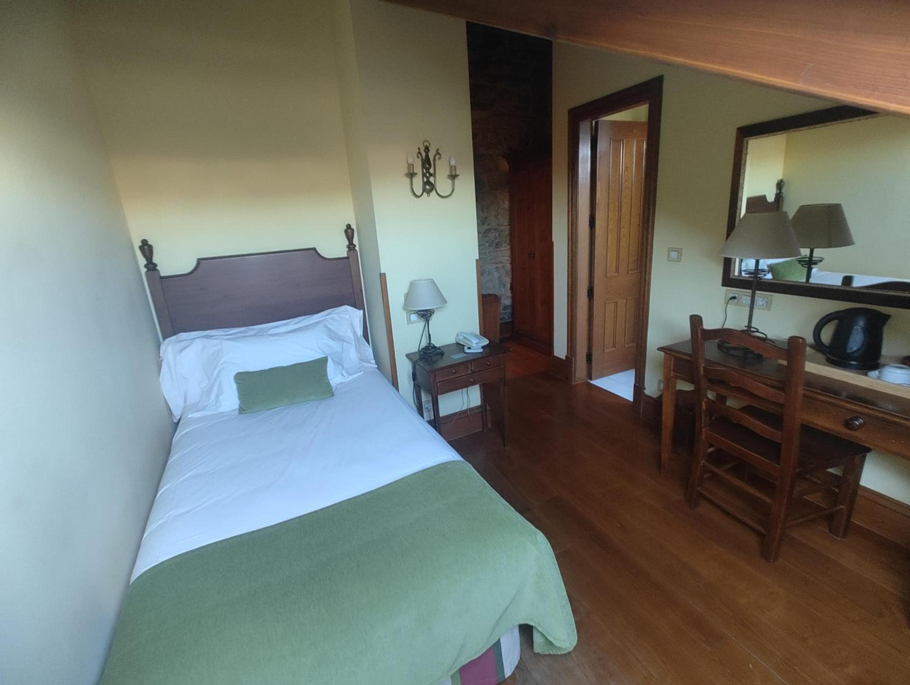 Hotel Virxe da Cerca by Pousadas de Compostela