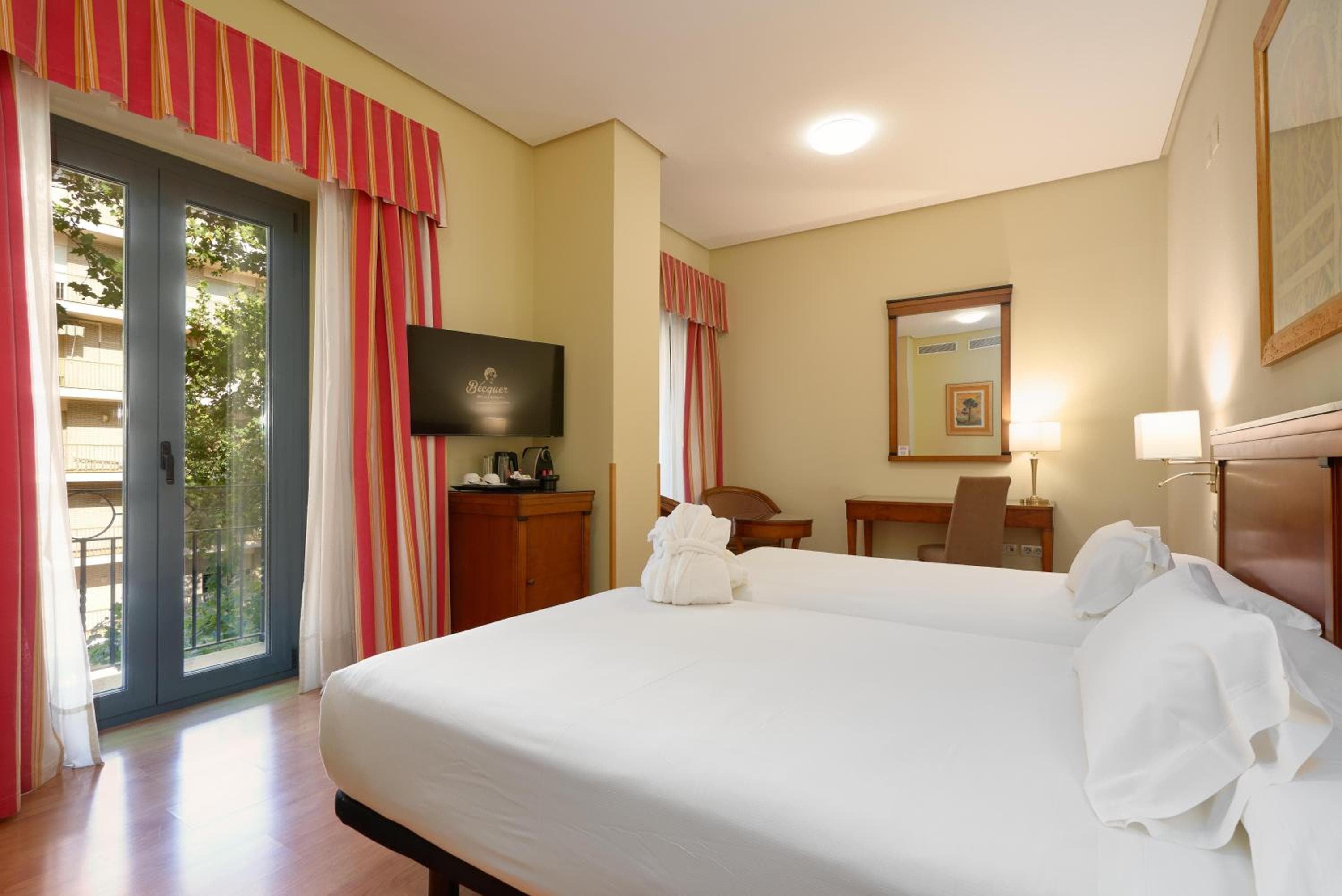 Hotel Bécquer