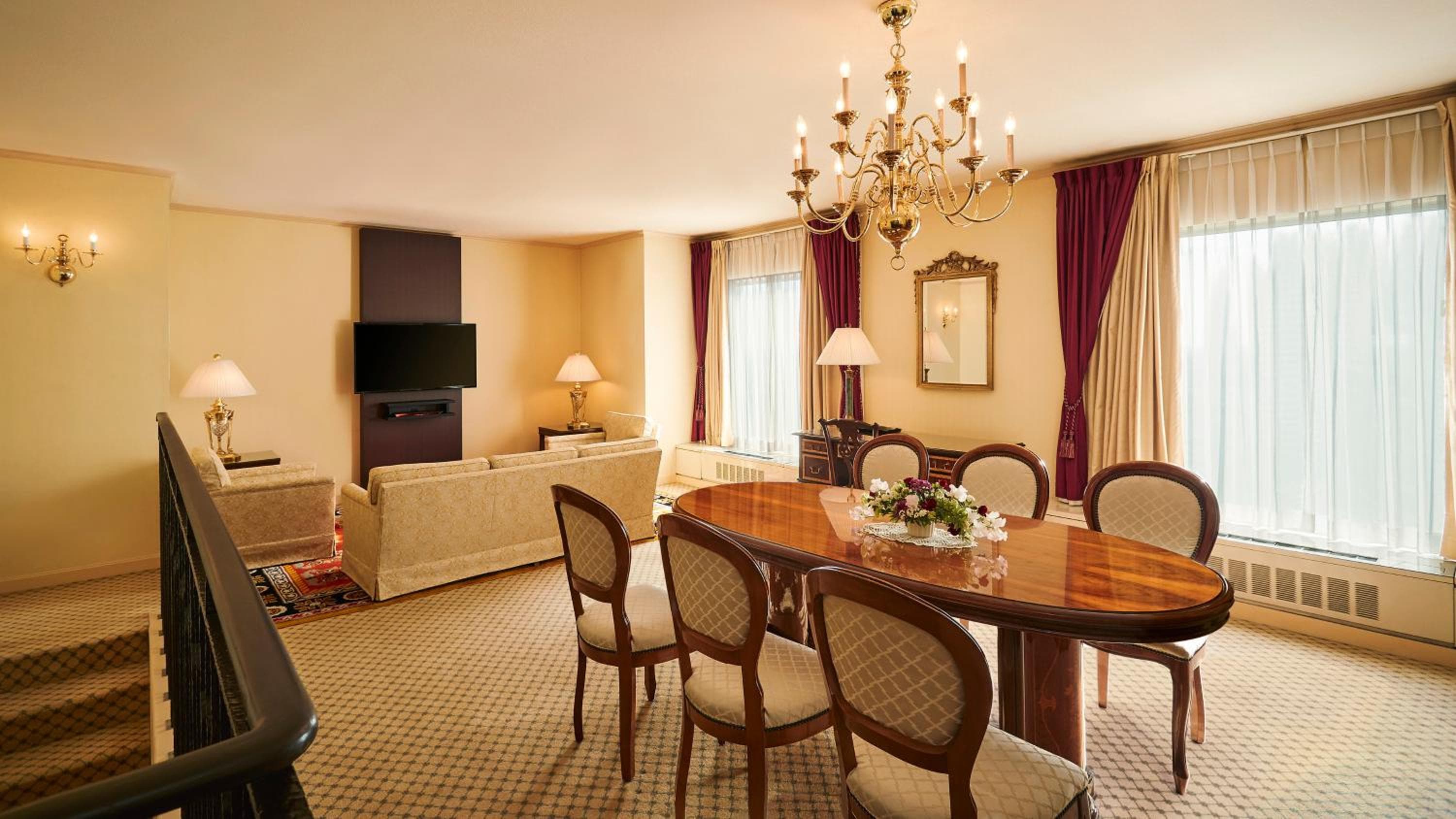 RIHGA Royal Hotel Osaka, Vignette Collection by IHG