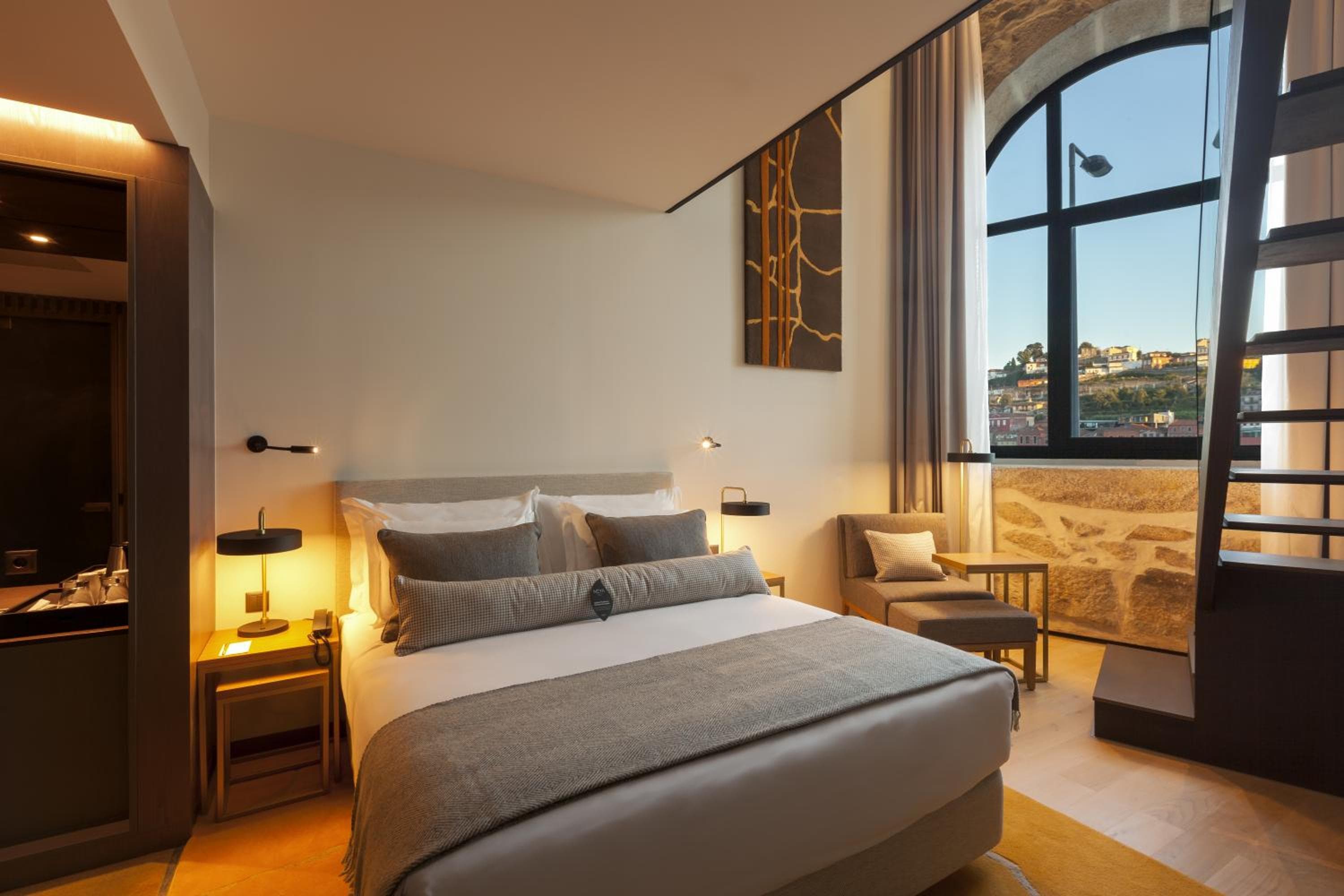 NEYA Porto Hotel