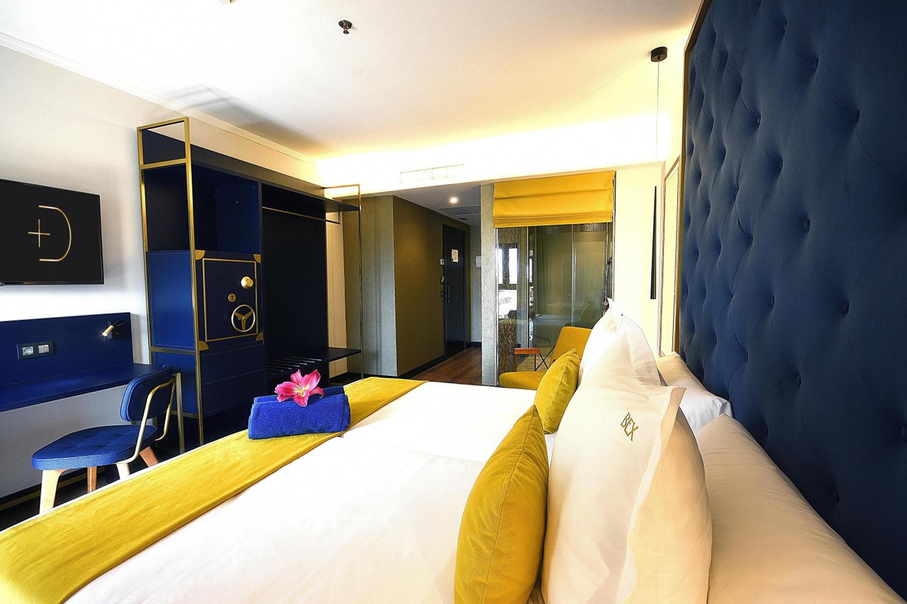 hotel room