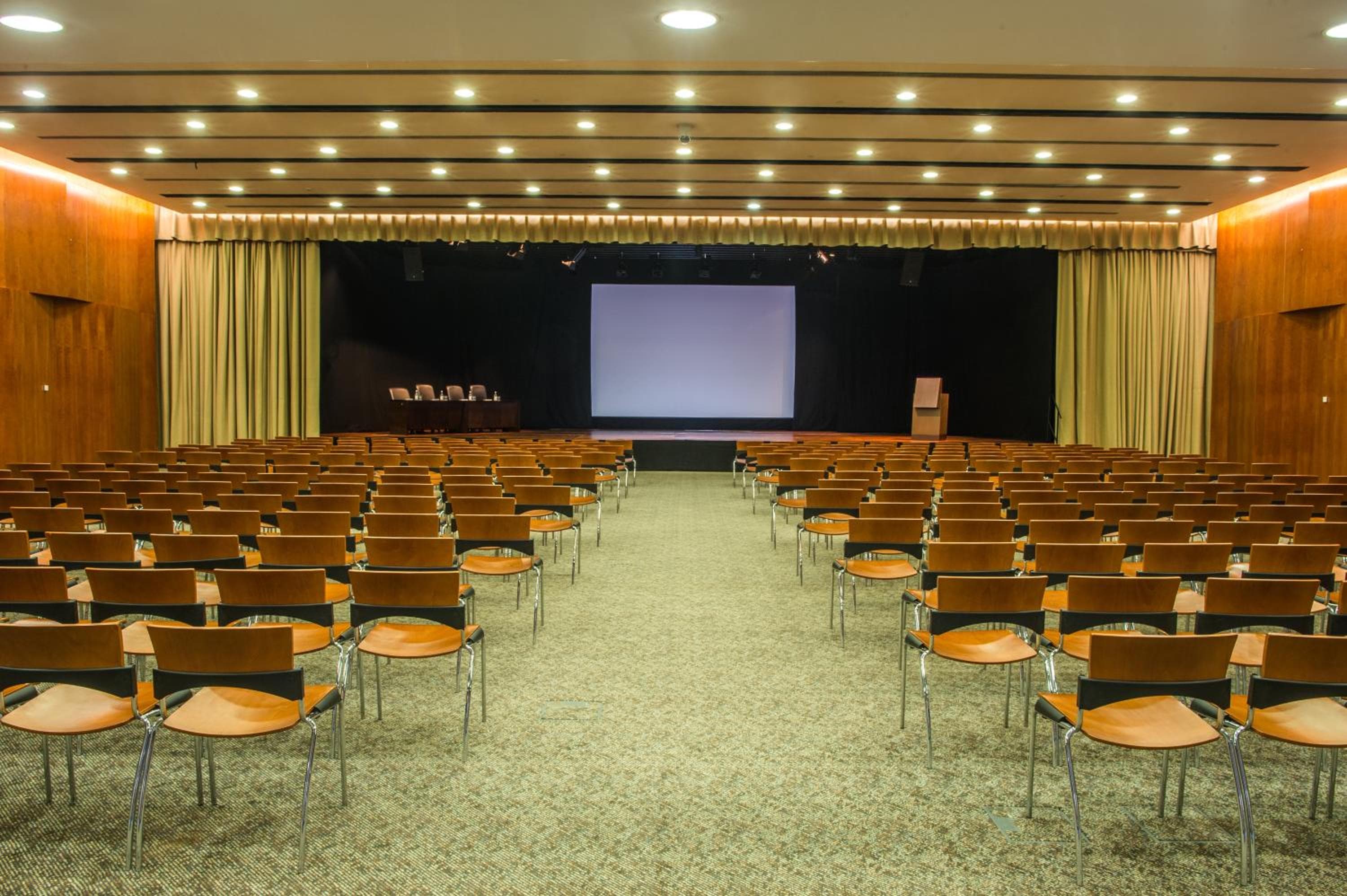 Porto Palácio Hotel by The Editory