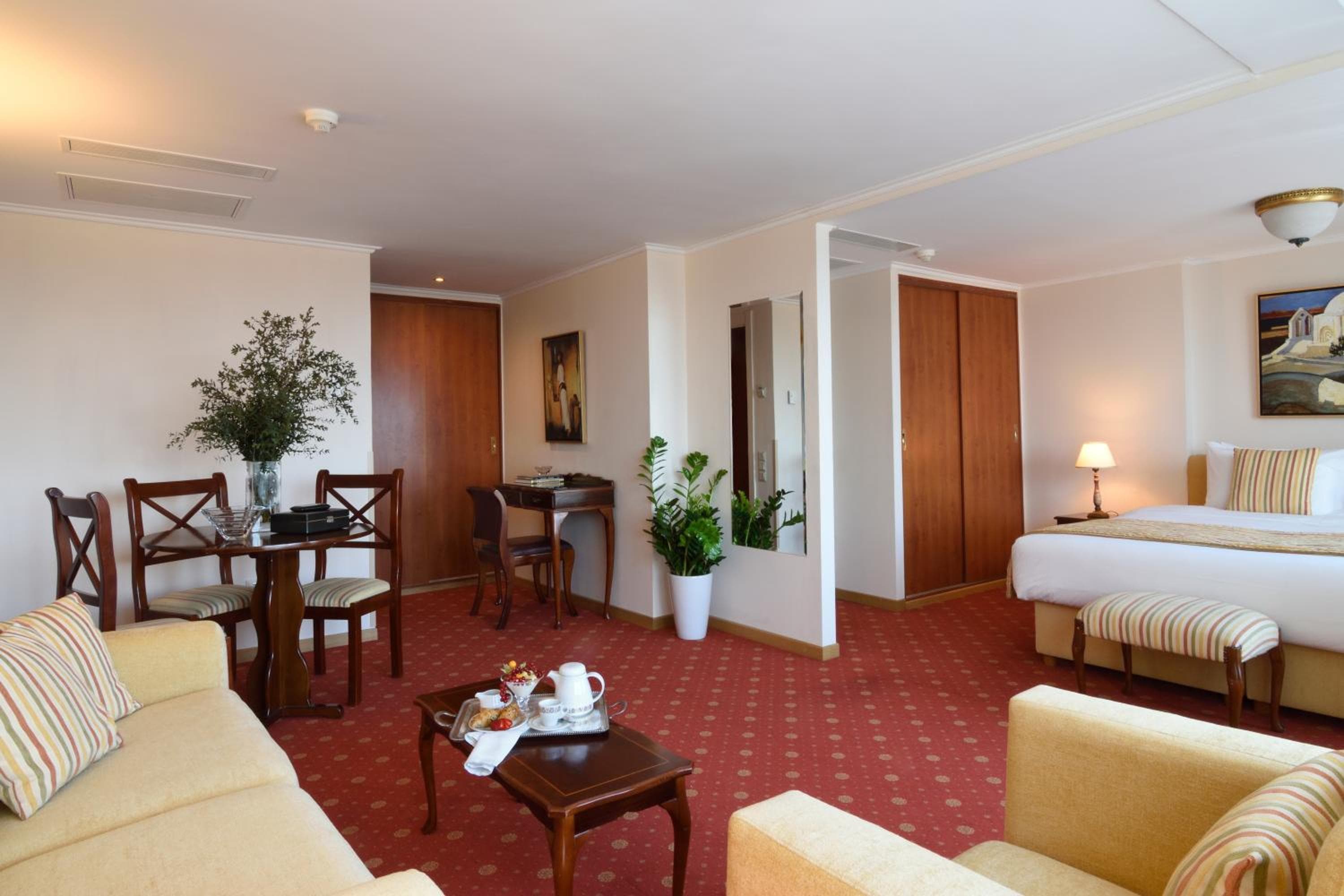 Titania Hotel