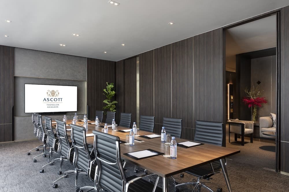 meeting & event spaces