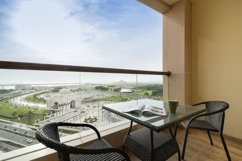 Khalidiya Palace Rayhaan by Rotana