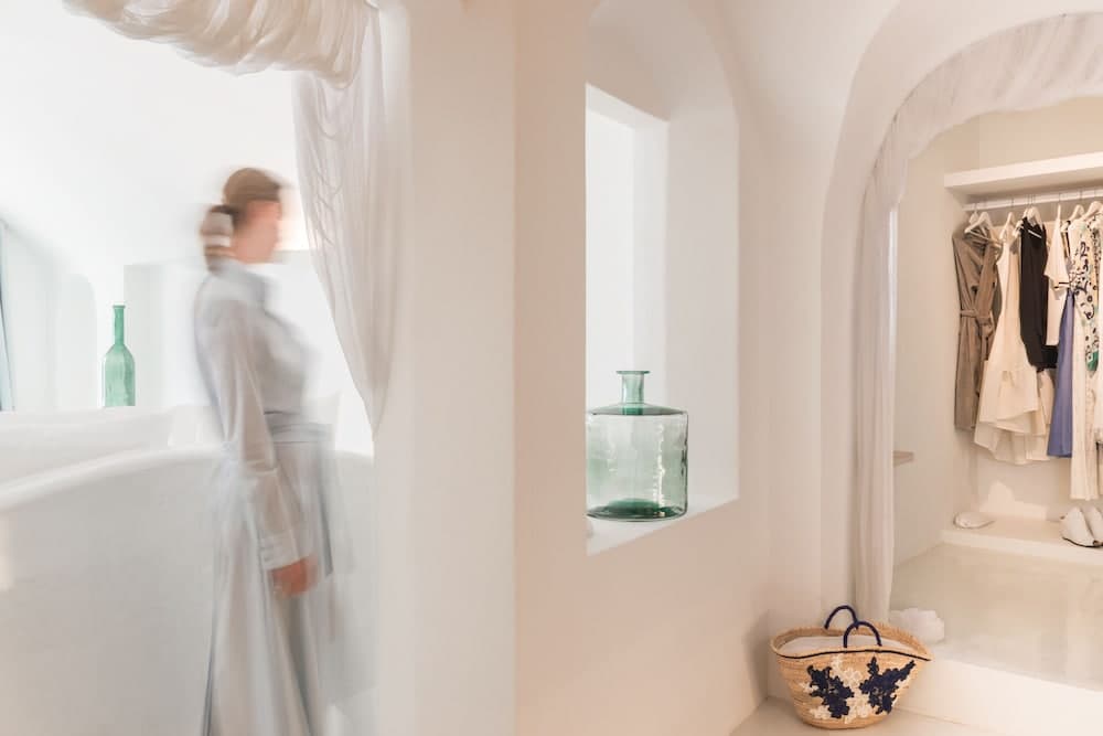 Andronis Luxury Suites