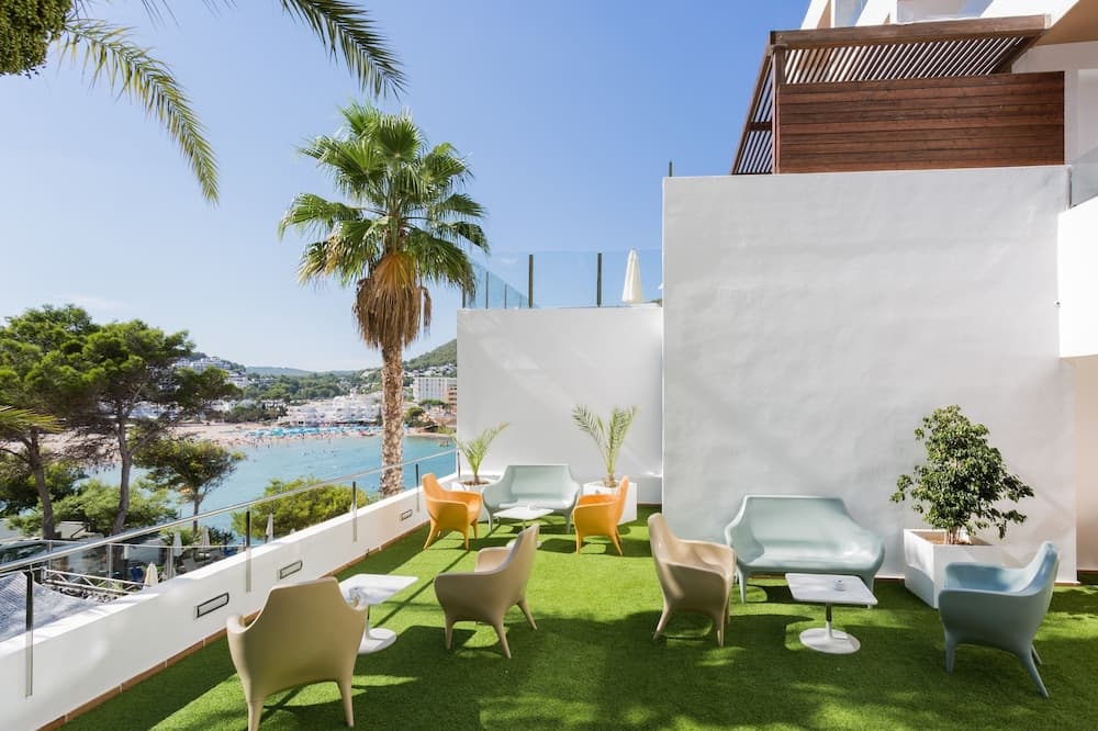 Palladium Hotel Cala Llonga - Adults Only