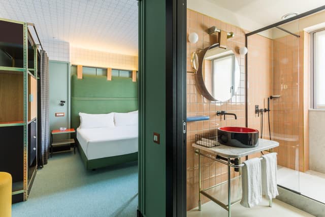 Standard Double or Twin Room · photo 6
