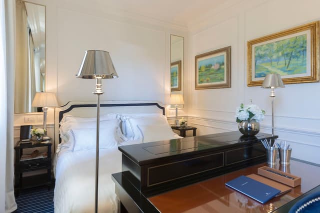 Classic Double or Twin Room · photo 1
