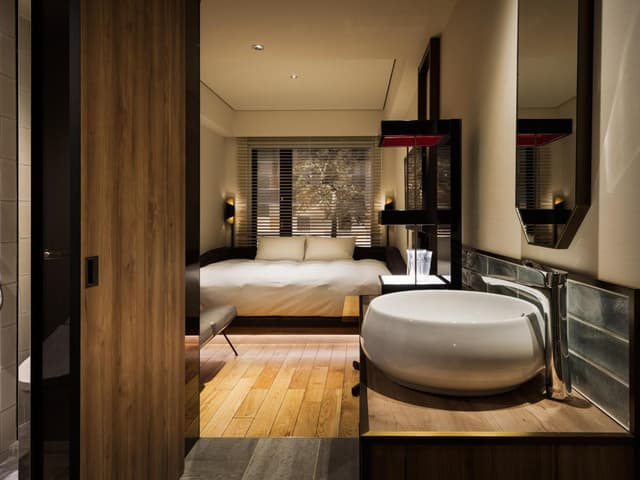 Superior King Room · photo 1