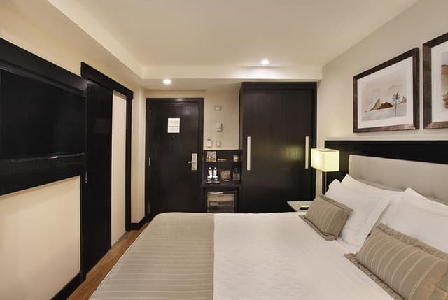 Standard Double Room - No View · photo 7
