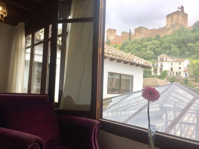 Double or Twin Room with Alhambra Views · photo 8