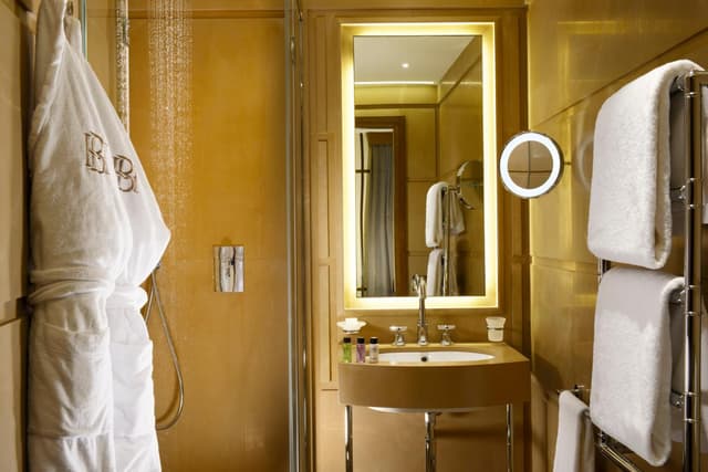 Superior Double or Twin Room · photo 4