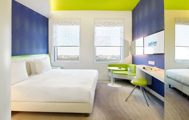 Standard Room with Panoramic City View · photo 1