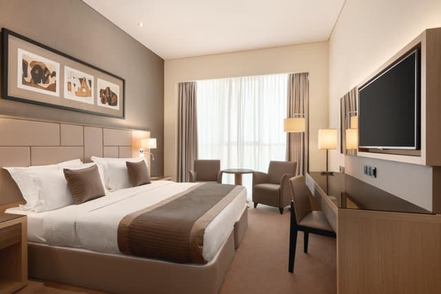 Deluxe Double Room, 15% off F&B · photo 1