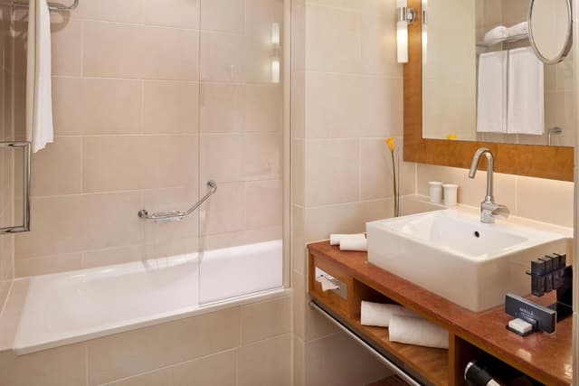 Habitación Doble Deluxe con Vista a la Ciudad · foto 2