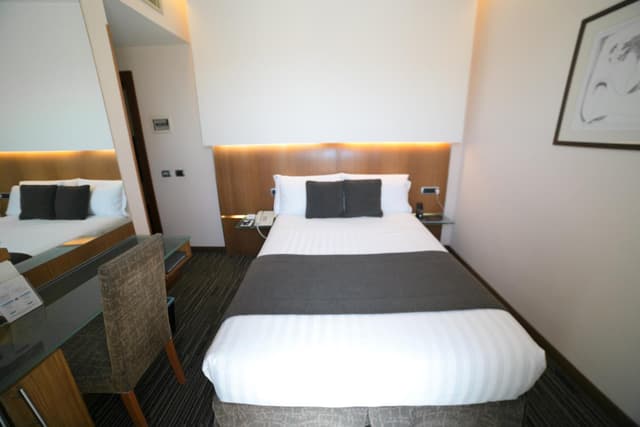Small Double Room with French Bed · photo 4