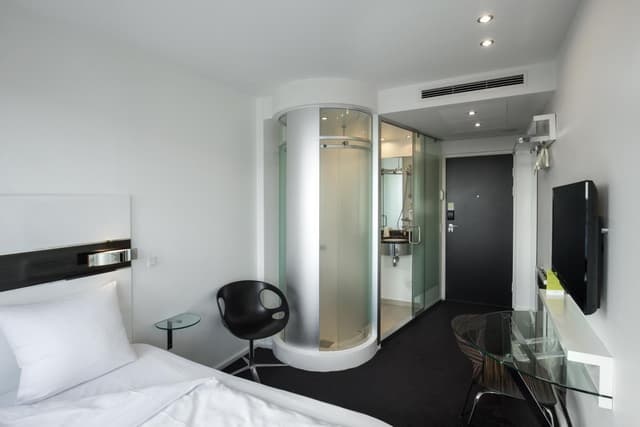 Standard Double Room · photo 4