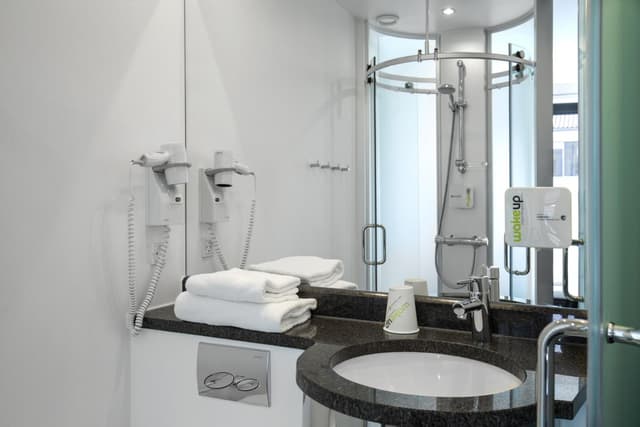 Standard Double Room · photo 8