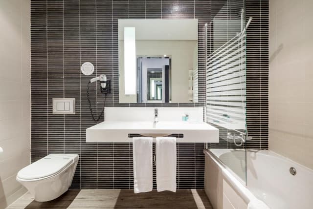 Double or Twin Room · photo 5