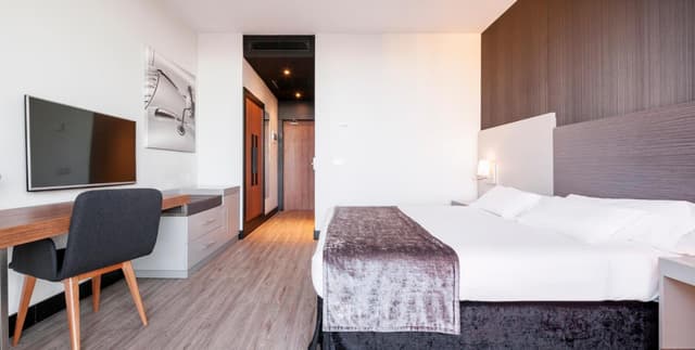 Double or Twin Room · photo 2