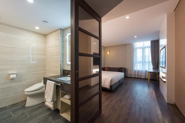 Deluxe King Room · photo 5