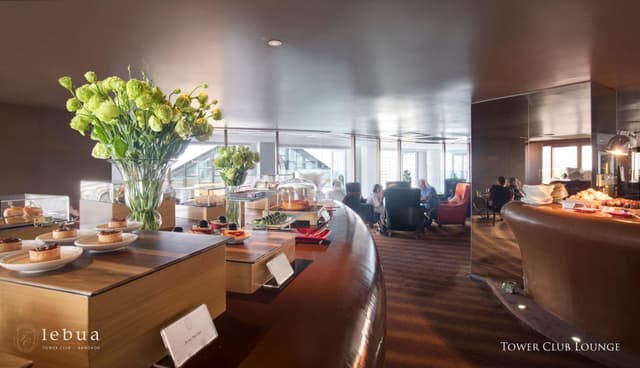 Tower Club Suite City View with Lounge · photo 2