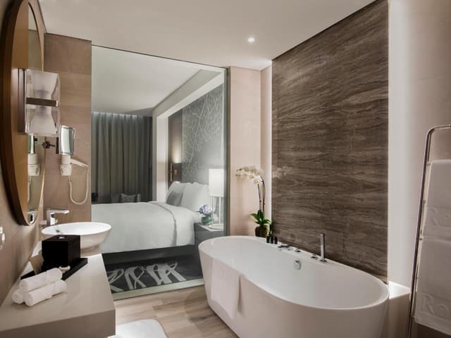 City View Room - King Bed · photo 3