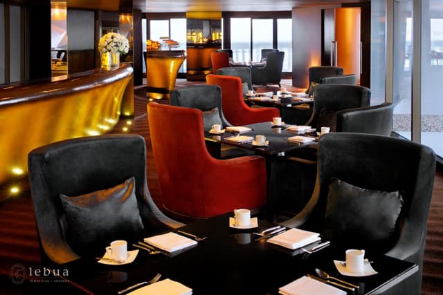 Tower Club Suite City View with Lounge · photo 7