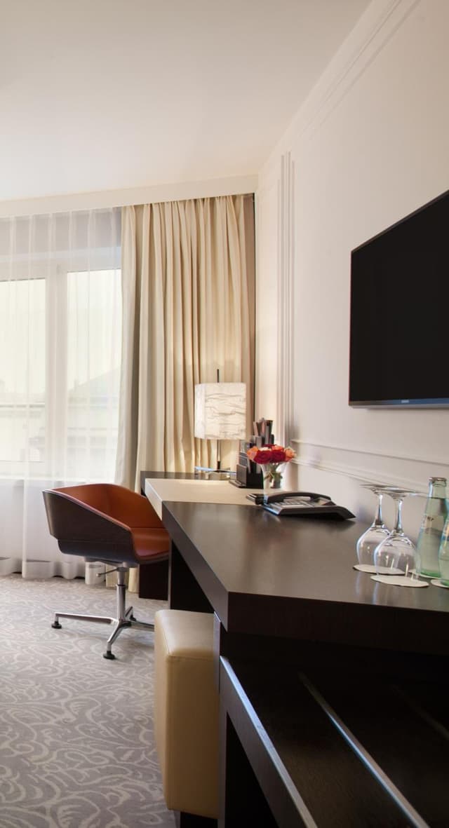 Premier Room	 · photo 2