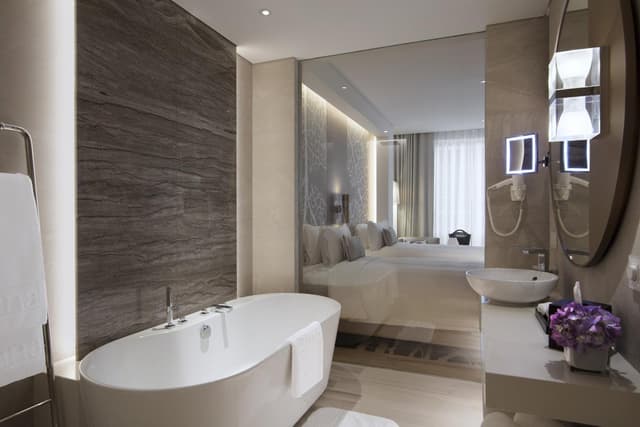 City View Room - Twin Beds · photo 3