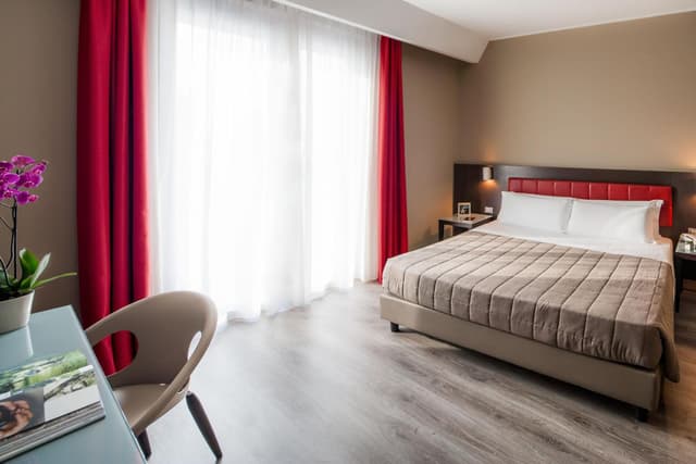 Double Room with Balcony · photo 3