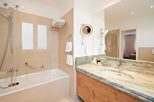 Superior Double or Twin Room · photo 2