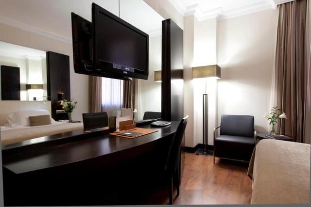 Double or Twin Room · photo 2