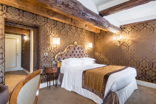 Standard Double or Twin Room · photo 5