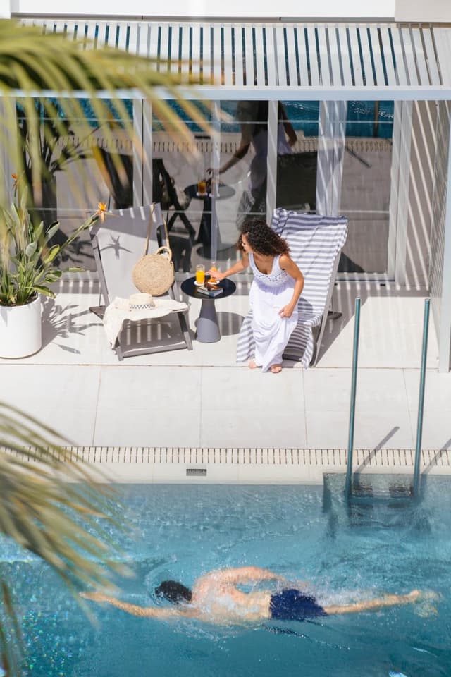 La habitación Innside Premium con acceso directo a la piscina. · foto 4