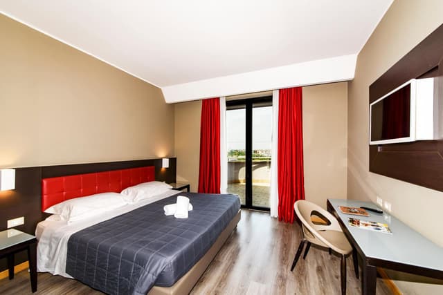 Double Room with Balcony · photo 1