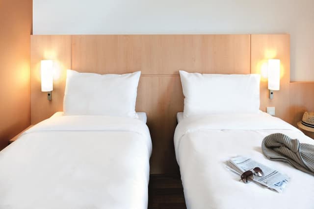 Standard Twin Room · photo 3