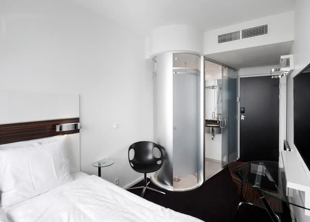 Standard Room · photo 1